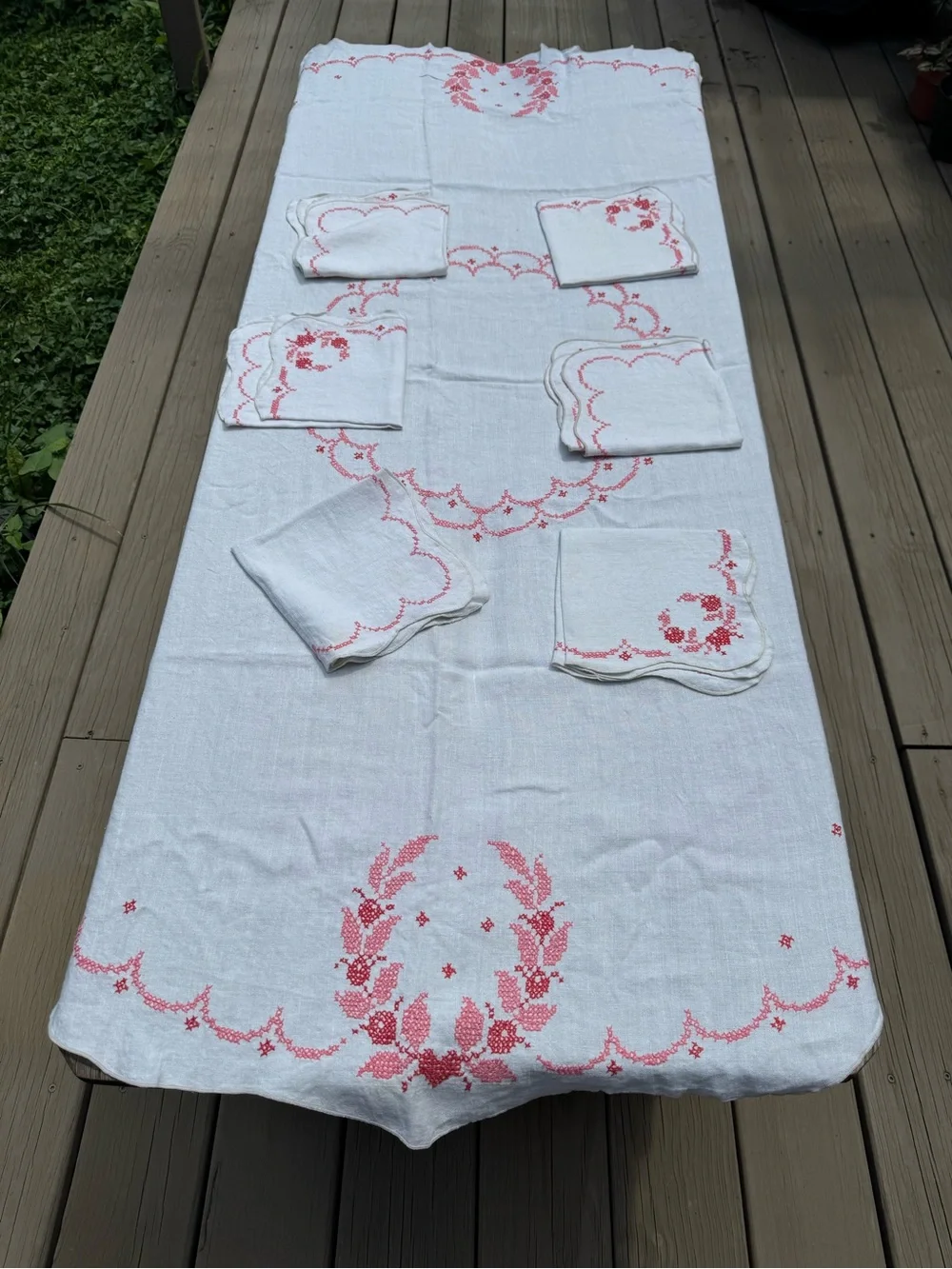 Vintage White Oval Tablecloth Set Red and Pink Cross-Stitch